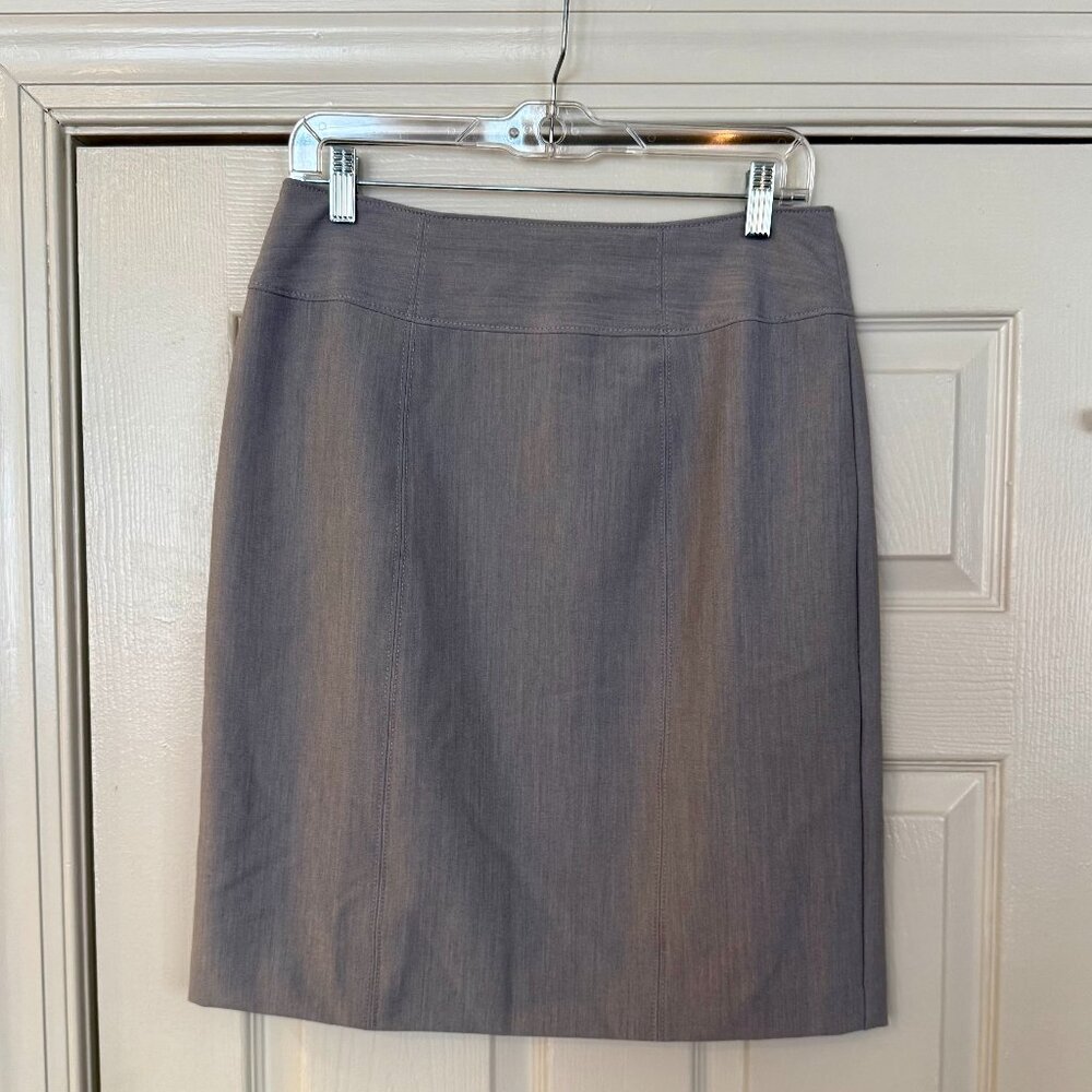 Worthington Gray Pencil Skirt - Size 8 - Excellent Condition